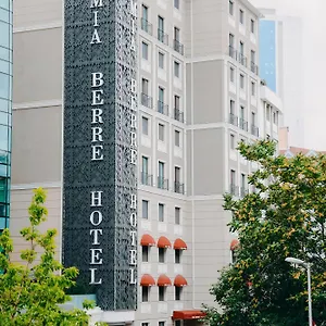 Mia Berre Hotel